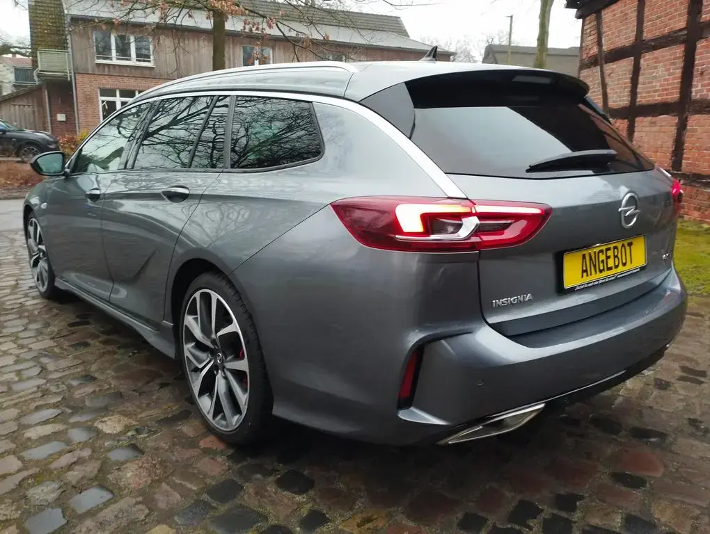 Main__Slider__Photo:Opel Insignia GSi 4x4 LED*AHK*NAVI* top gepflegt* 12/2020-1