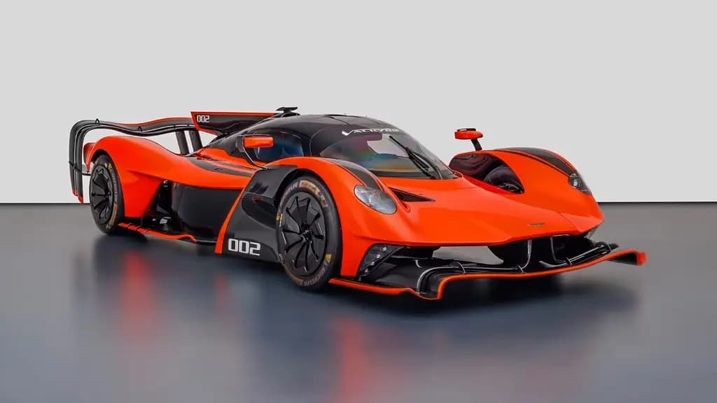 Main__Slider__Photo:Aston Martin Other Valkyrie AMR Pro 08/2023-0