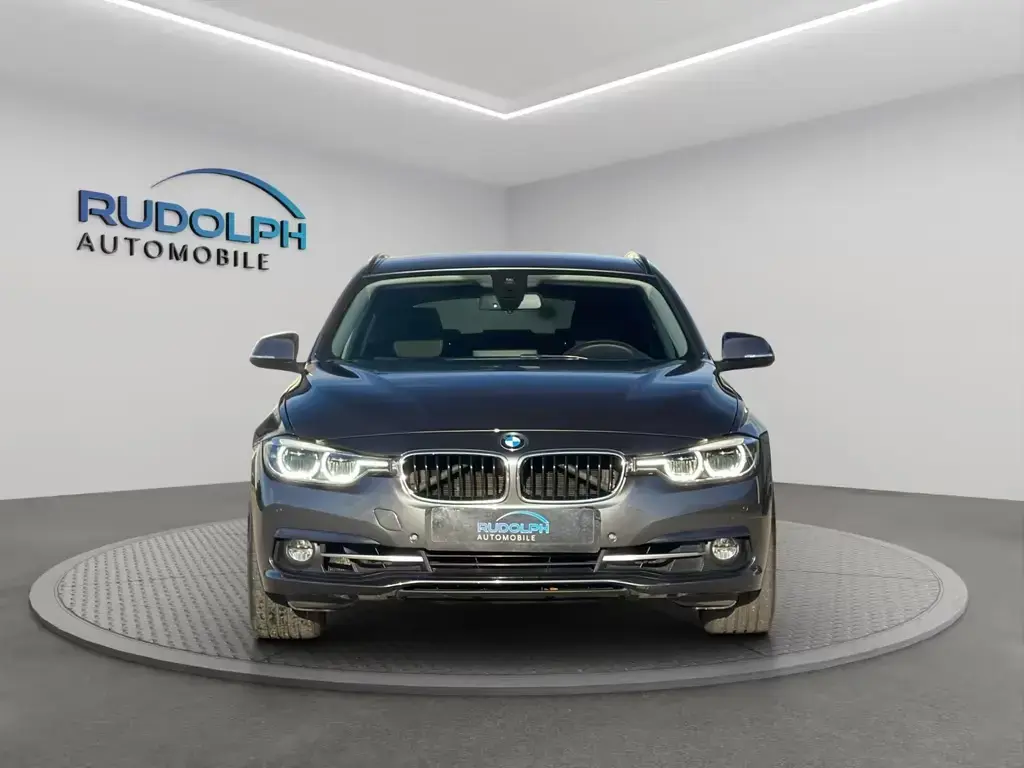 Main__Slider__Photo:BMW 3 Series 02/2019-1