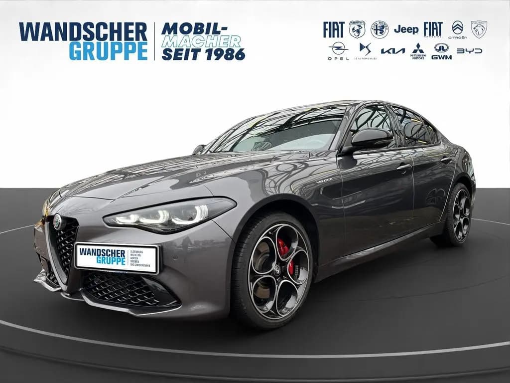 Main__Slider__Photo:Alfa Romeo Giulia Veloce Q4 2,0 Turbo Navi+SHZ+RFK+Carplay 12/2023-0