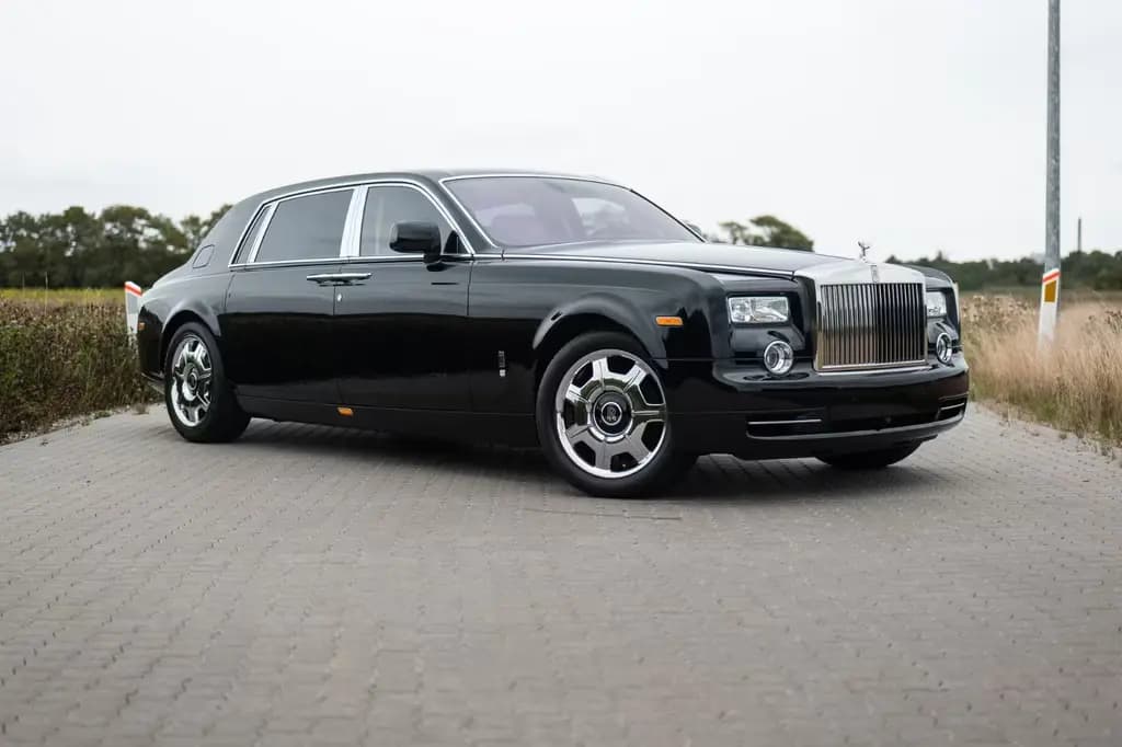 Main__Slider__Photo:Rolls-Royce Phantom EWB Limo 03/2009-0