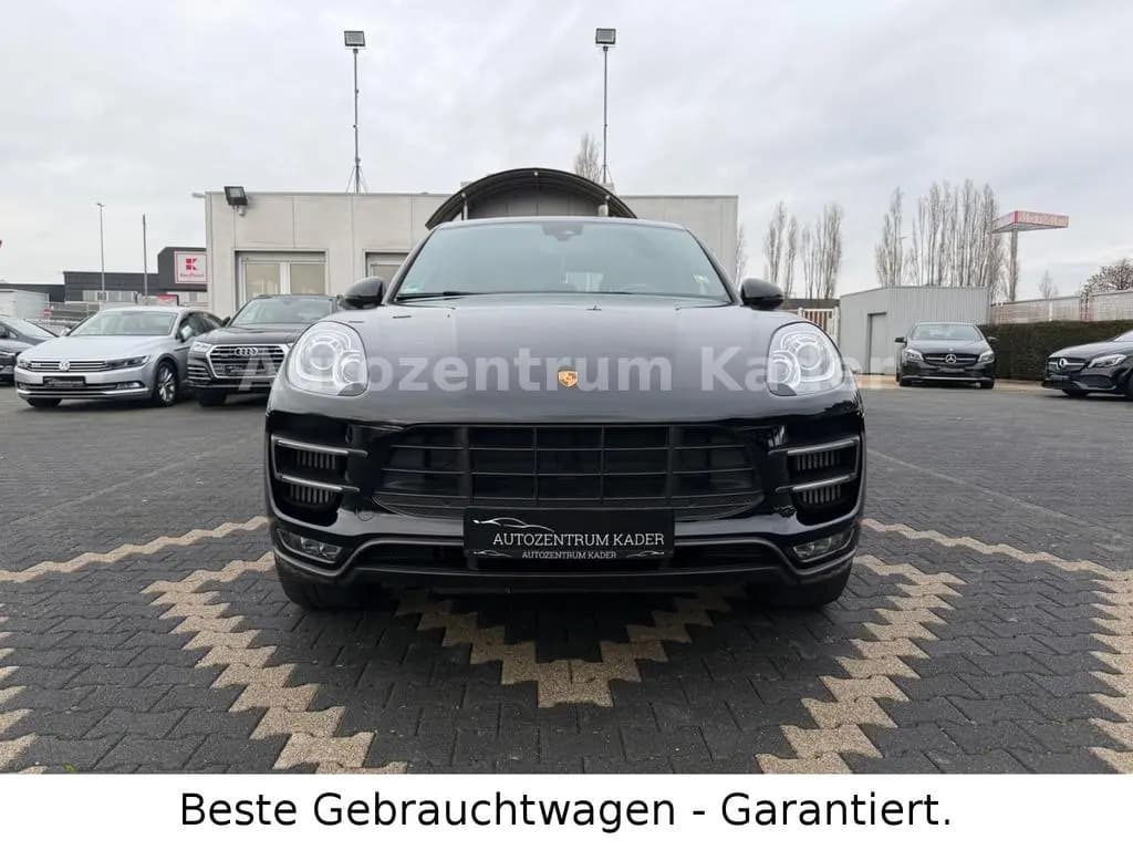 Main__Slider__Photo:Porsche Macan Turbo*Pano*AHK*18 WegeSitz*Bose*Navi*LED* 04/2016-0