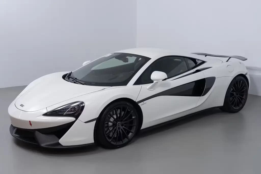 Main__Slider__Photo:McLaren 540C 01/2019-0