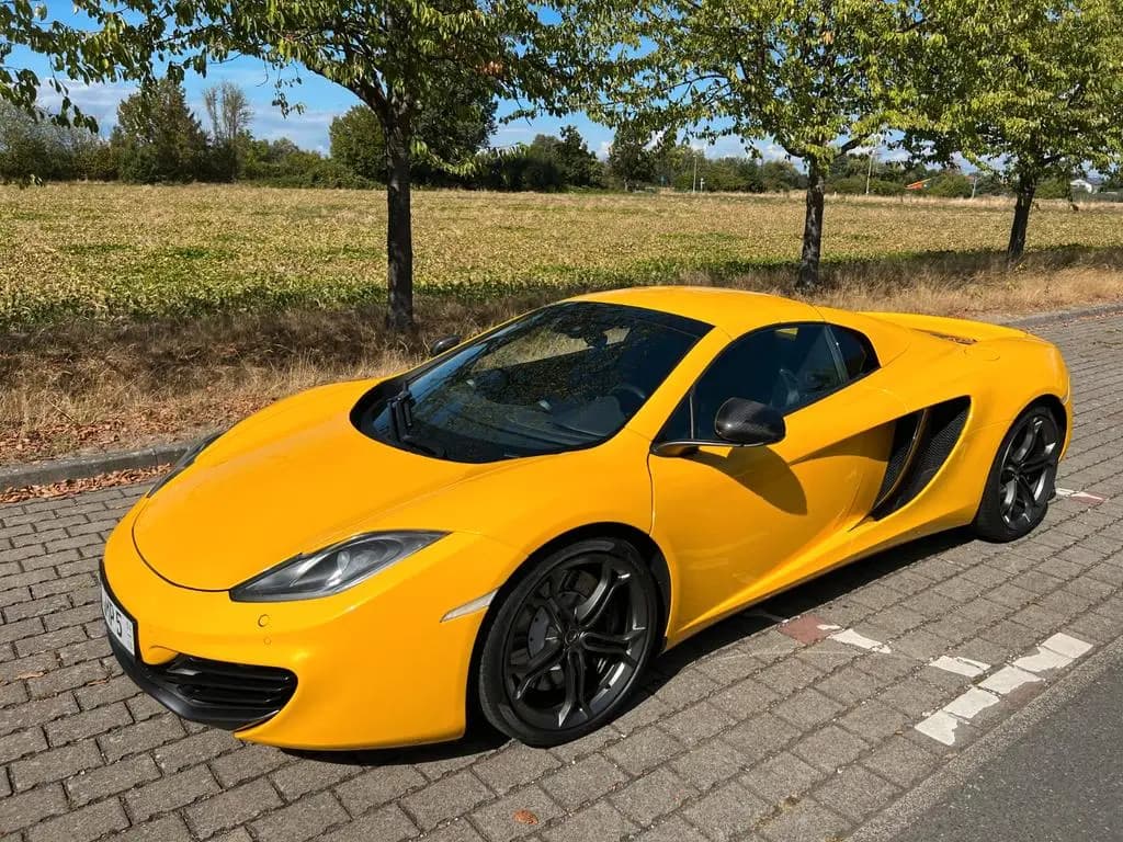 Main__Slider__Photo:McLaren MP4-12C 3.8 V8 Spider - Volcano Yellow 05/2013-0