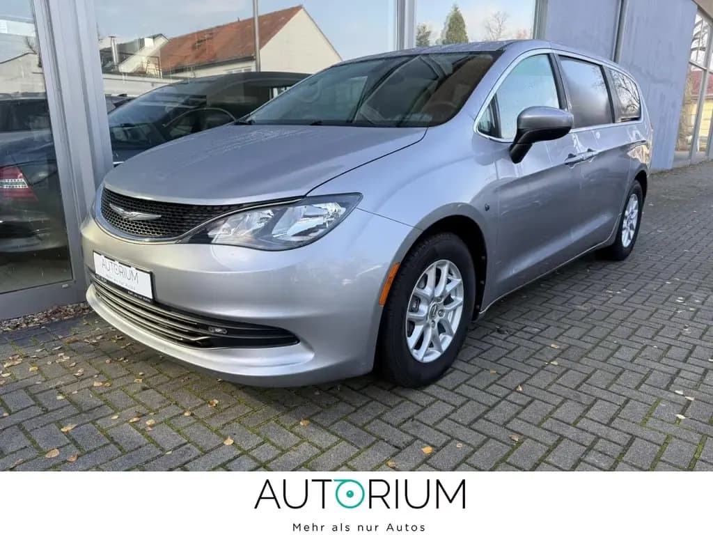 Main__Slider__Photo:Chrysler Pacifica LPG AUTO. 7 SITZER LEDER SZHZG KAM 07/2017-0