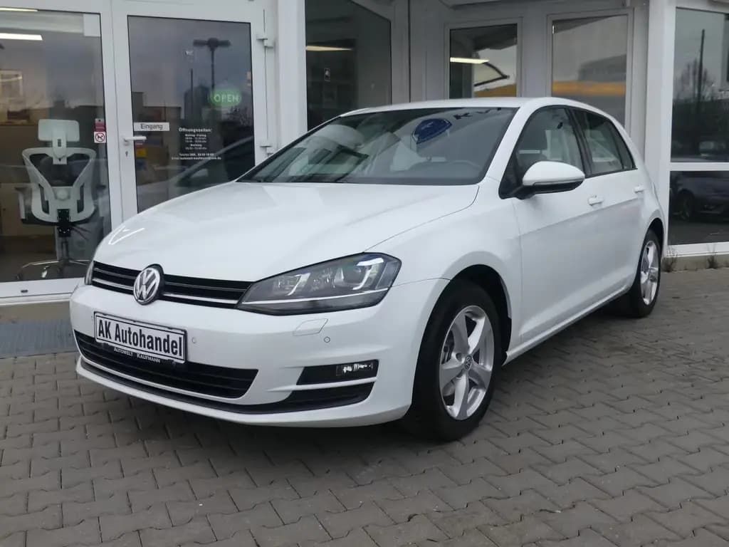 Main__Slider__Photo:Volkswagen Golf 7 Lim. Comfortline Bi-Xenon BMT PDC Navi 04/2017-0