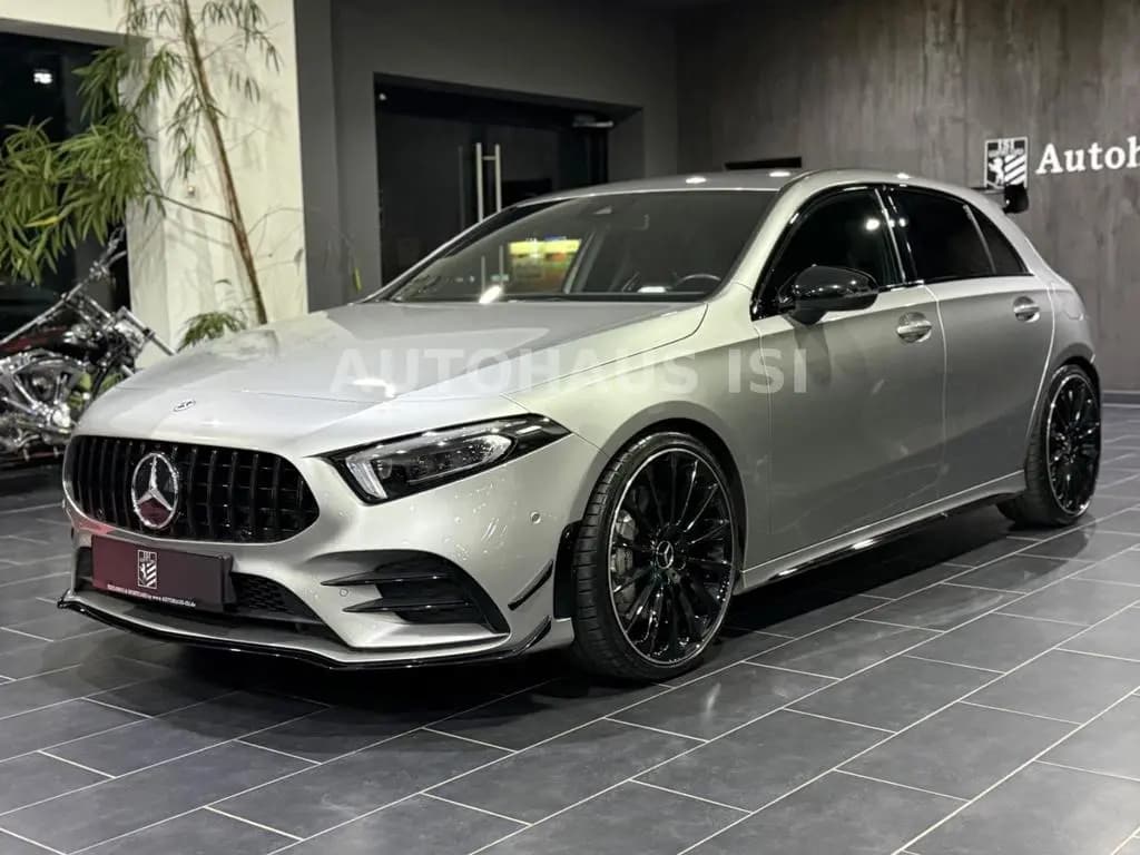 Main__Slider__Photo:Mercedes-Benz A-Class 35 AMG 4M EDITION 1, PERFORMANCE,A 45 OPTIK 05/2019-0