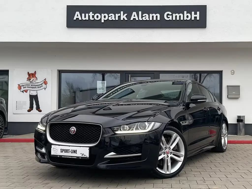 Main__Slider__Photo:Jaguar XE R-Sport AWD Lane LED Navi RFK SHZ ViCo 08/2018-0