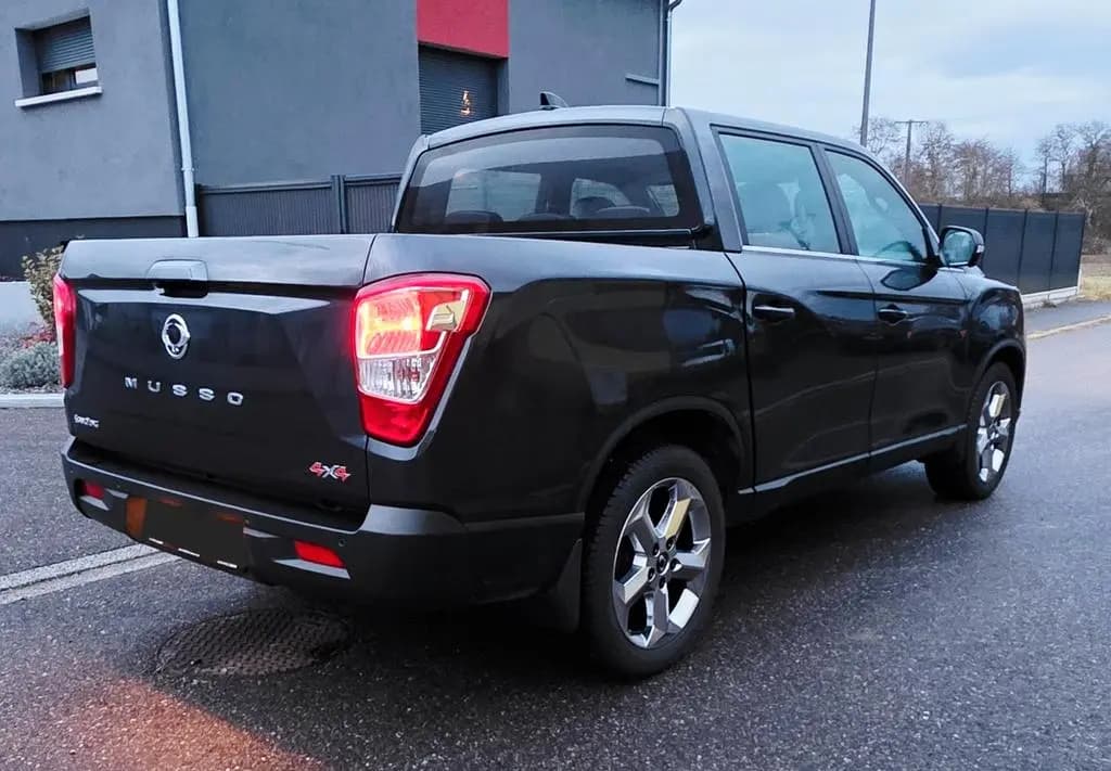 Main__Slider__Photo:Ssangyong Musso Ssaphire 06/2022-0