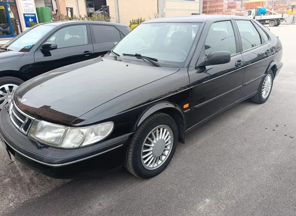 Main__Slider__Photo:Saab 900 2.0i 16V cat 5 porte #MP 05/1997-0