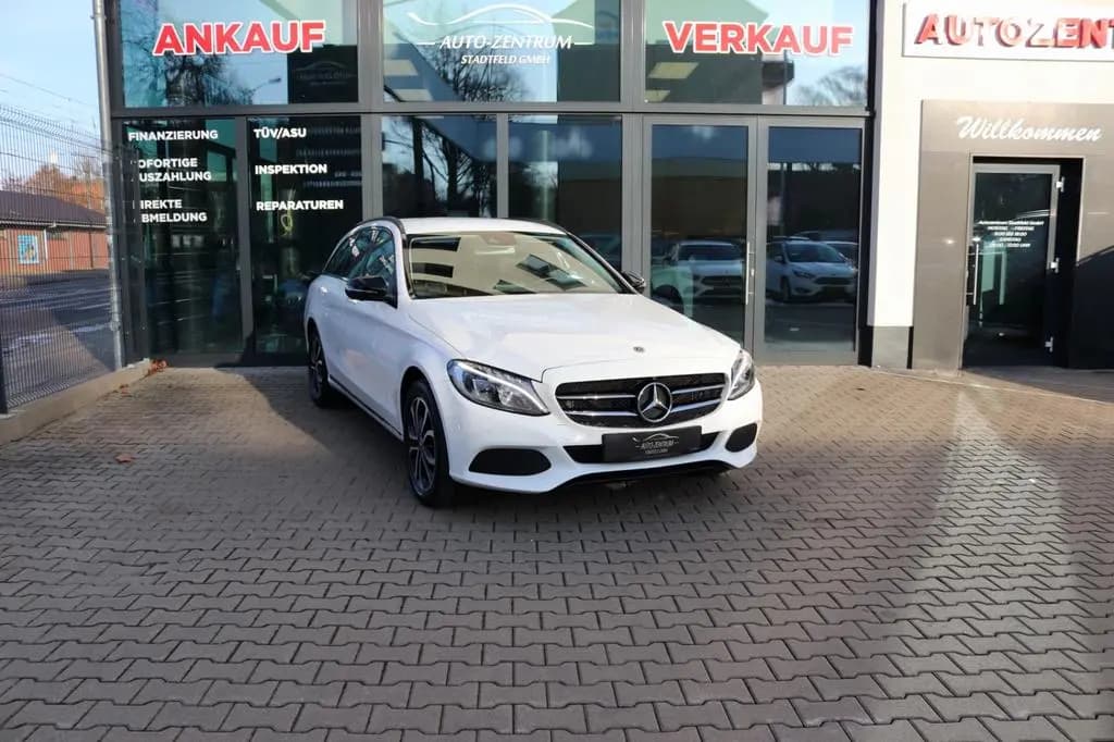 Main__Slider__Photo:Mercedes-Benz C-Class 200 T-Modell 4Matic Navi Kamera LED Klima 06/2018-0