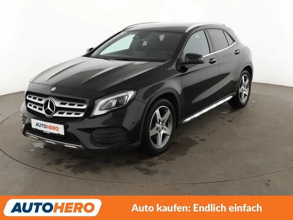 Main__Slider__Photo:Mercedes-Benz GLA-Class GLA 180 AMG Line*NAVI*TEMPO*PDC* 03/2017-0