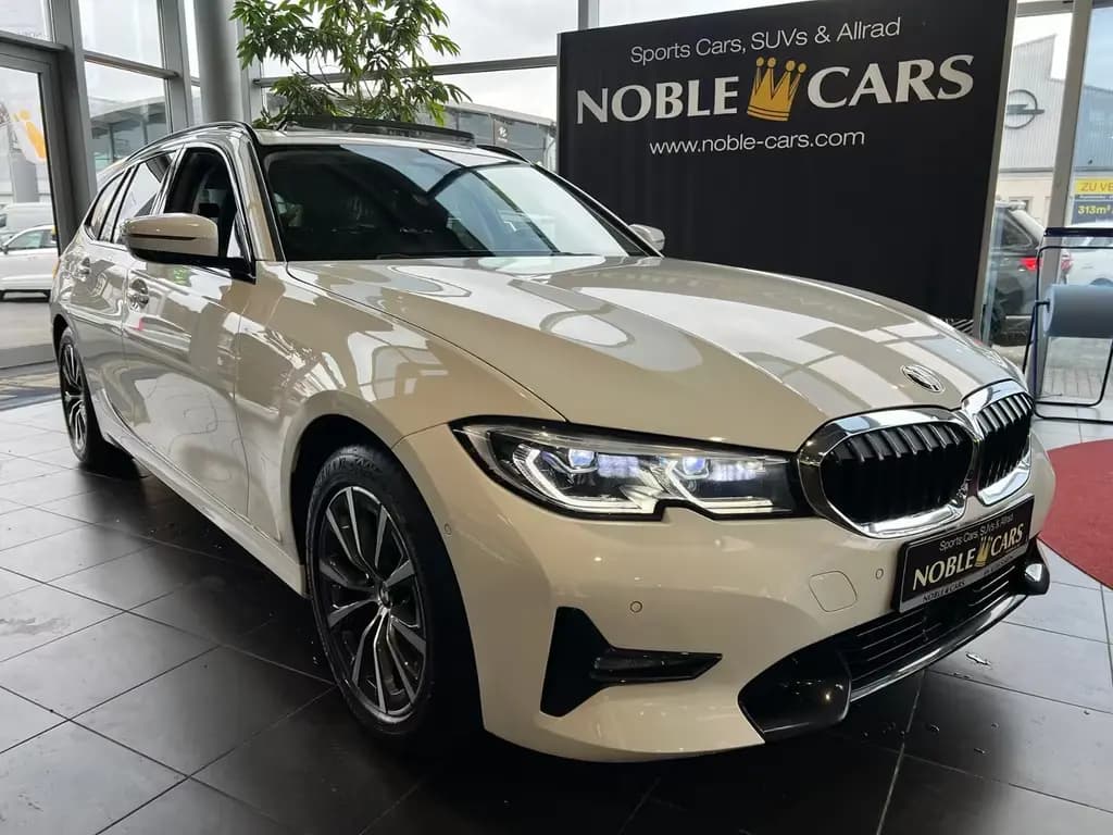 Main__Slider__Photo:BMW 320 i Touring Sport Line PANO ACC LASER RFK 02/2020-0