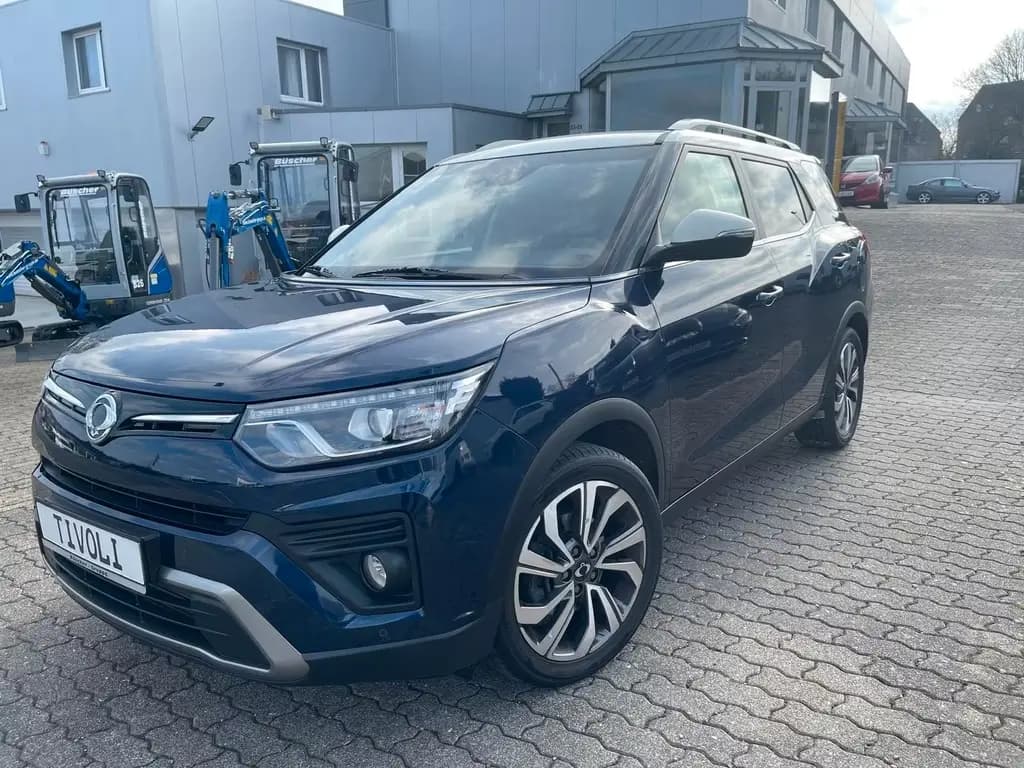 Main__Slider__Photo:Ssangyong Tivoli 1.5 T-GDi Grand #AHK,R-kamera,Bremsen Neu 03/2022-0