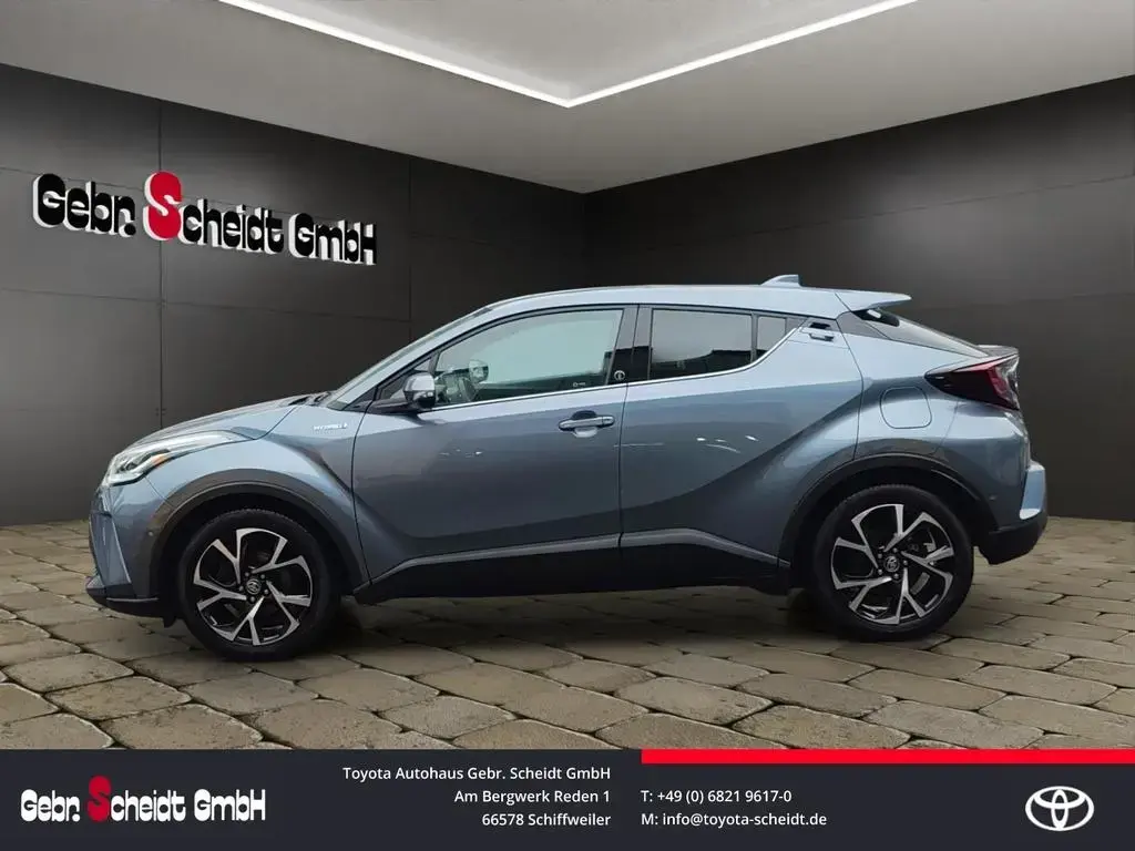 Main__Slider__Photo:Toyota C-HR Hybrid TeamD Rückfahrkamera LED-Scheinwerfe 03/2022-1