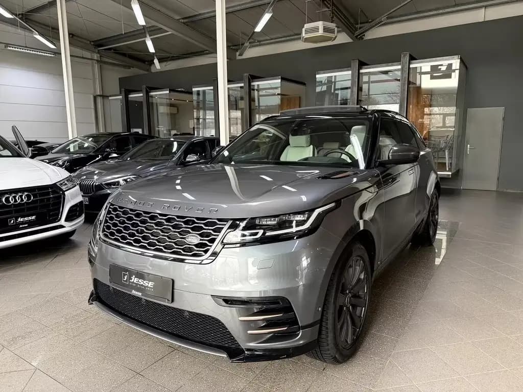 Main__Slider__Photo:Land Rover Range Rover Rover Velar 3.0 SE R-Dynamic MATRIX Pano A 03/2018-0