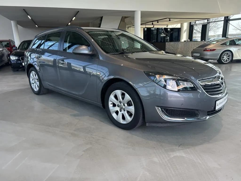 Main__Slider__Photo:Opel Insignia A Sports Tourer TEMPOMAT+AHK+PDC Select 03/2017-0