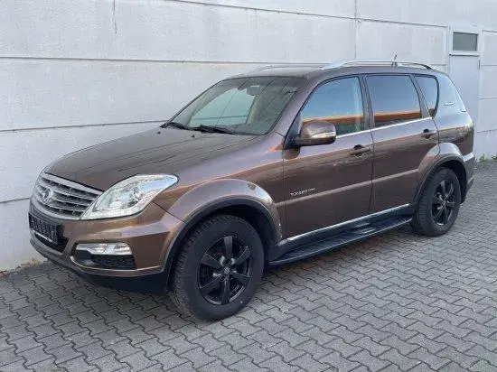 Main__Slider__Photo:Ssangyong Rexton W 2,2 E-XDI AT 4WD Sapphire # 7-SITZER # 02/2016-1