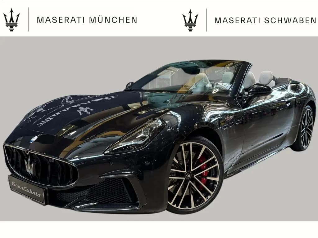Main__Slider__Photo:Maserati GranCabrio Trofeo/ 5Jahre Garantie 02/2026-0