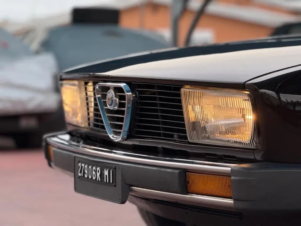 Main__Slider__Photo:Alfa Romeo Alfetta 1.8 07/1982-0
