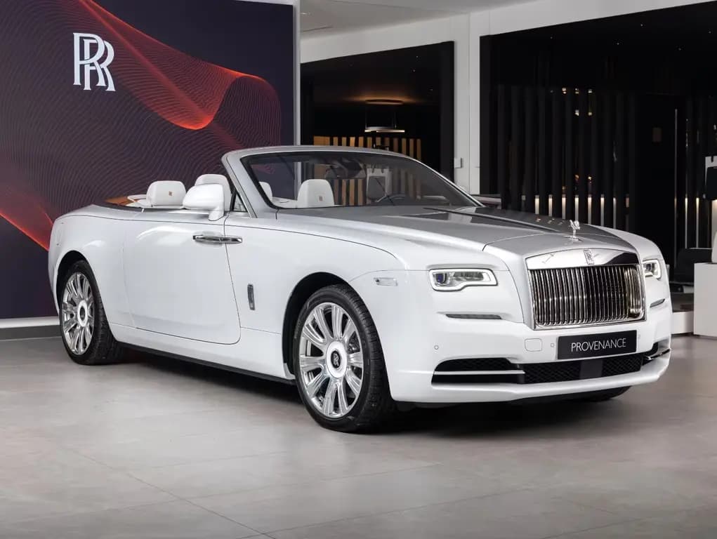 Main__Slider__Photo:Rolls-Royce Dawn 01/2018-0