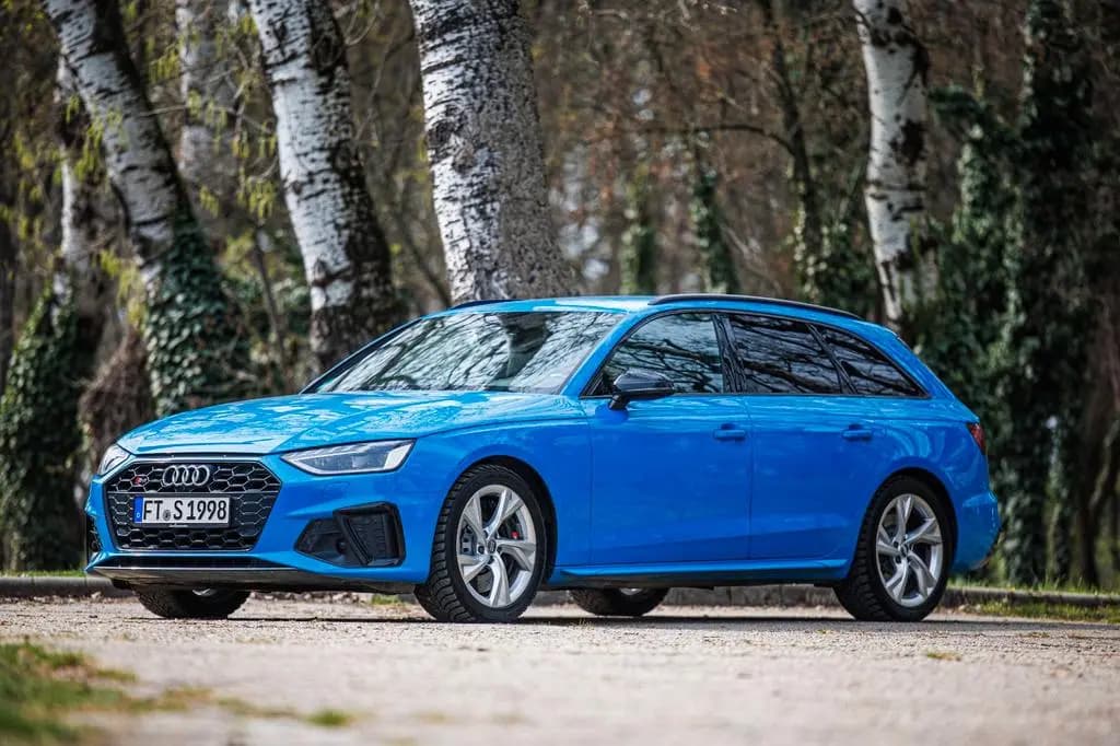 Main__Slider__Photo:Audi S4 TDI tiptronic quattro Avant - 08/2020-0