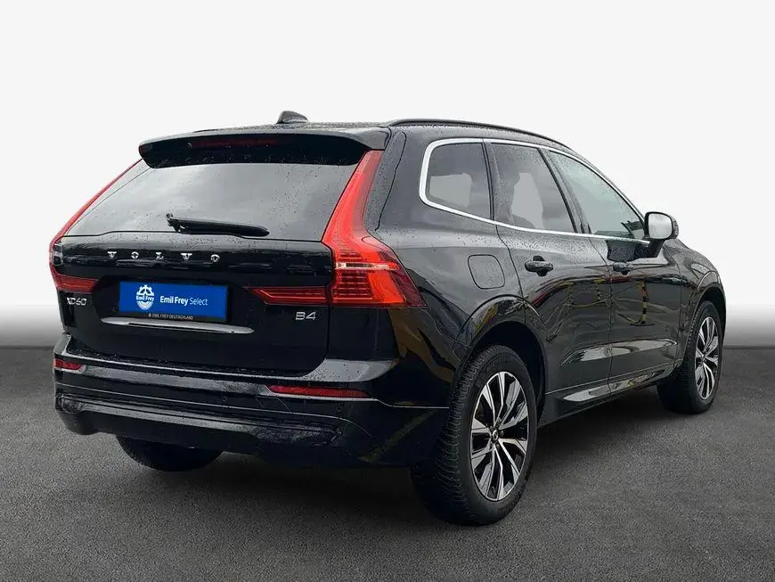 Main__Slider__Photo:Volvo XC60 B4 D Core 07/2023-1
