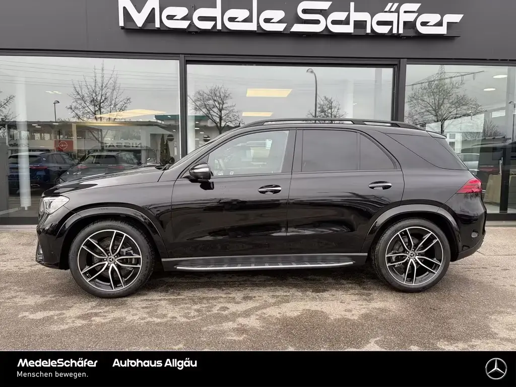Main__Slider__Photo:Mercedes-Benz GLE-Class 450 d 4M AMG Pano AHK Airm Burm HuD Stdhzg 01/2026-1