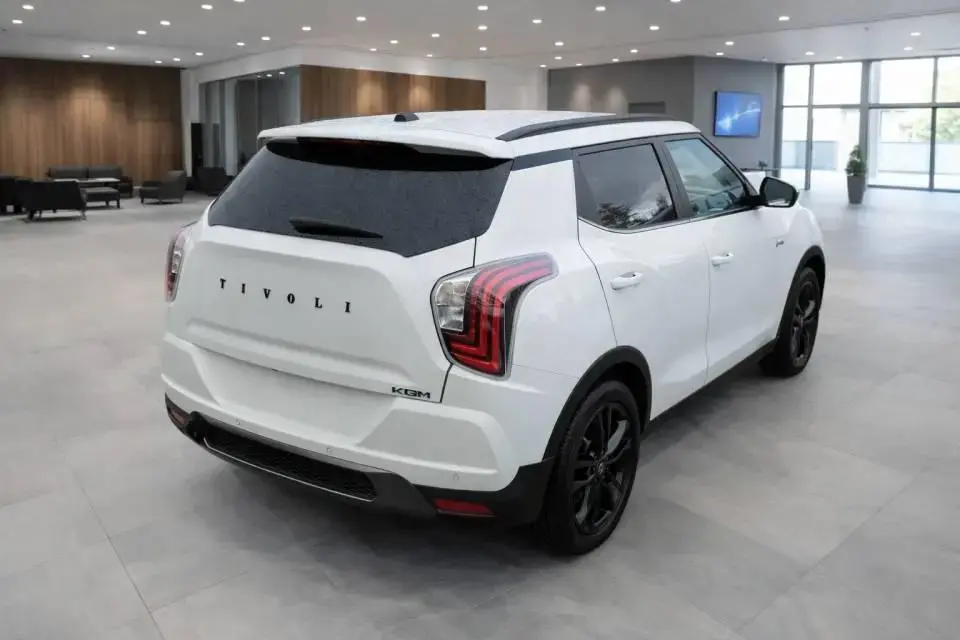 Main__Slider__Photo:KGM Tivoli BLACK EDITION null-1