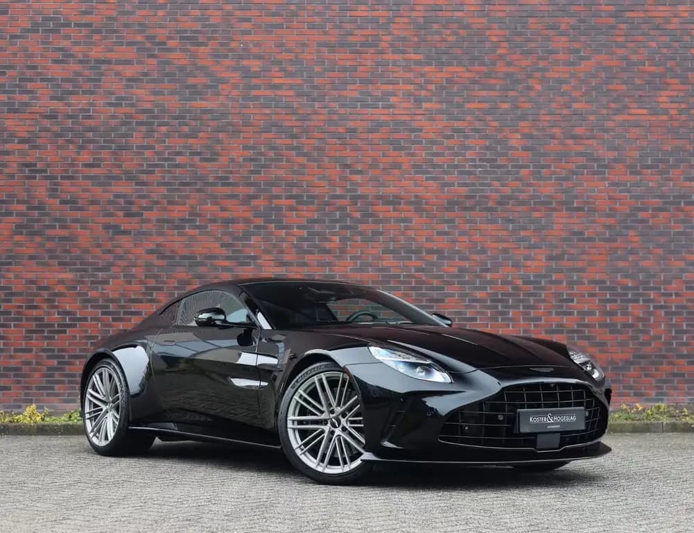 Main__Slider__Photo:Aston Martin V8 Vantage 4.0 V8 05/2025-0