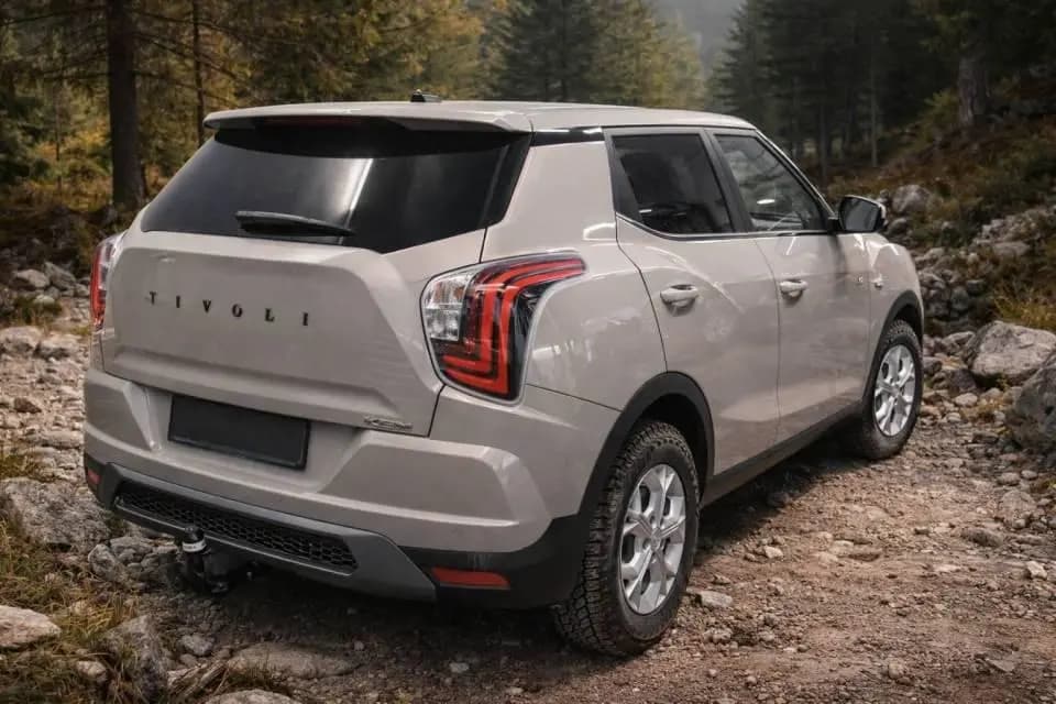 Main__Slider__Photo:KGM Tivoli Forest 4WD null-0