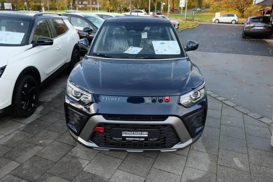 Main__Slider__Photo:KGM Tivoli Essential null-0