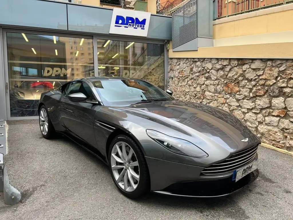 Main__Slider__Photo:Aston Martin DB11 12/2020-0
