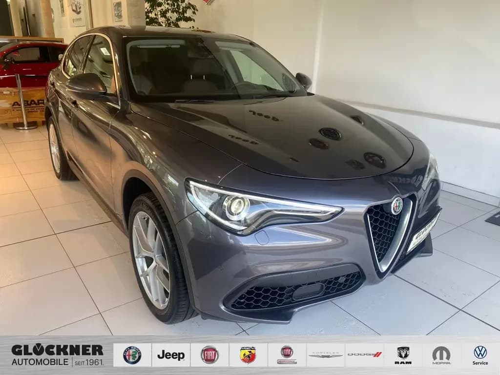 Main__Slider__Photo:Alfa Romeo Stelvio Super 2.0l TB Q4 NAVI LEDER ACC 11/2019-0