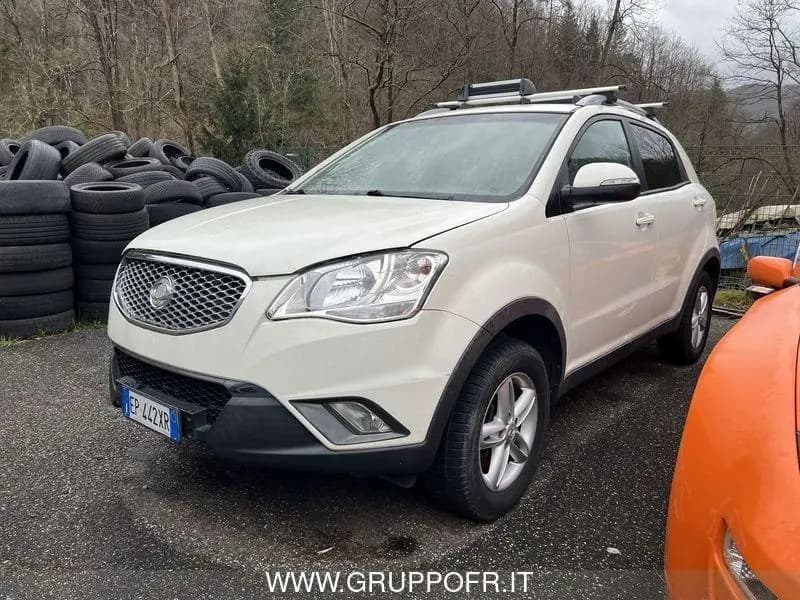 Main__Slider__Photo:Ssangyong Korando SsangYong Korando 2.0 e-XDi 149 CV 2WD MT Value 03/2013-0