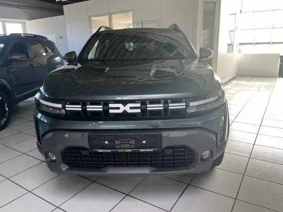 Main__Slider__Photo:Dacia Duster Hybrid TCE 155 Extreme WinterPlusPaket/Te 02/2026-1