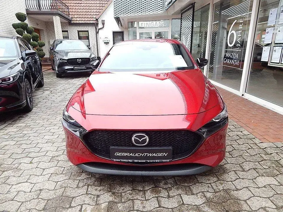 Main__Slider__Photo:Mazda 3 SKYACTIV-G 2.0 150PS M Hybrid Homura 01/2022-1