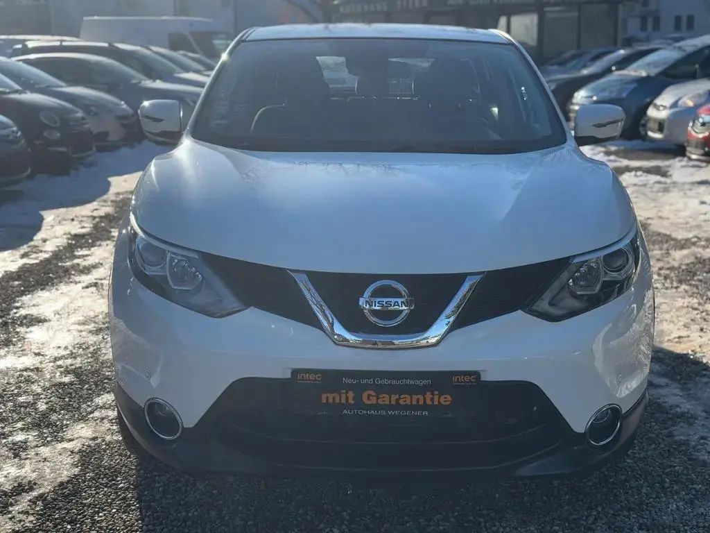 Main__Slider__Photo:Nissan Qashqai 1.2 Automatik.*1.Hand*Kamera*Klima 06/2016-1