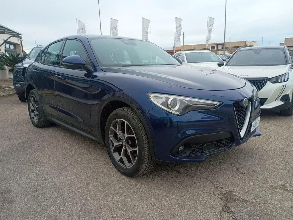 Main__Slider__Photo:Alfa Romeo Stelvio 2.2 Turbodiesel 210 CV AT8 Q4 04/2018-0