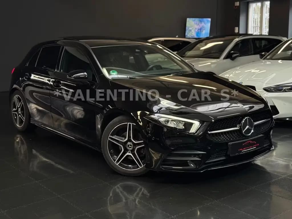 Main__Slider__Photo:Mercedes-Benz A 180 AMG-Line/Pano/Virtual/Navi/Ambiente/Kamera 01/2019-0
