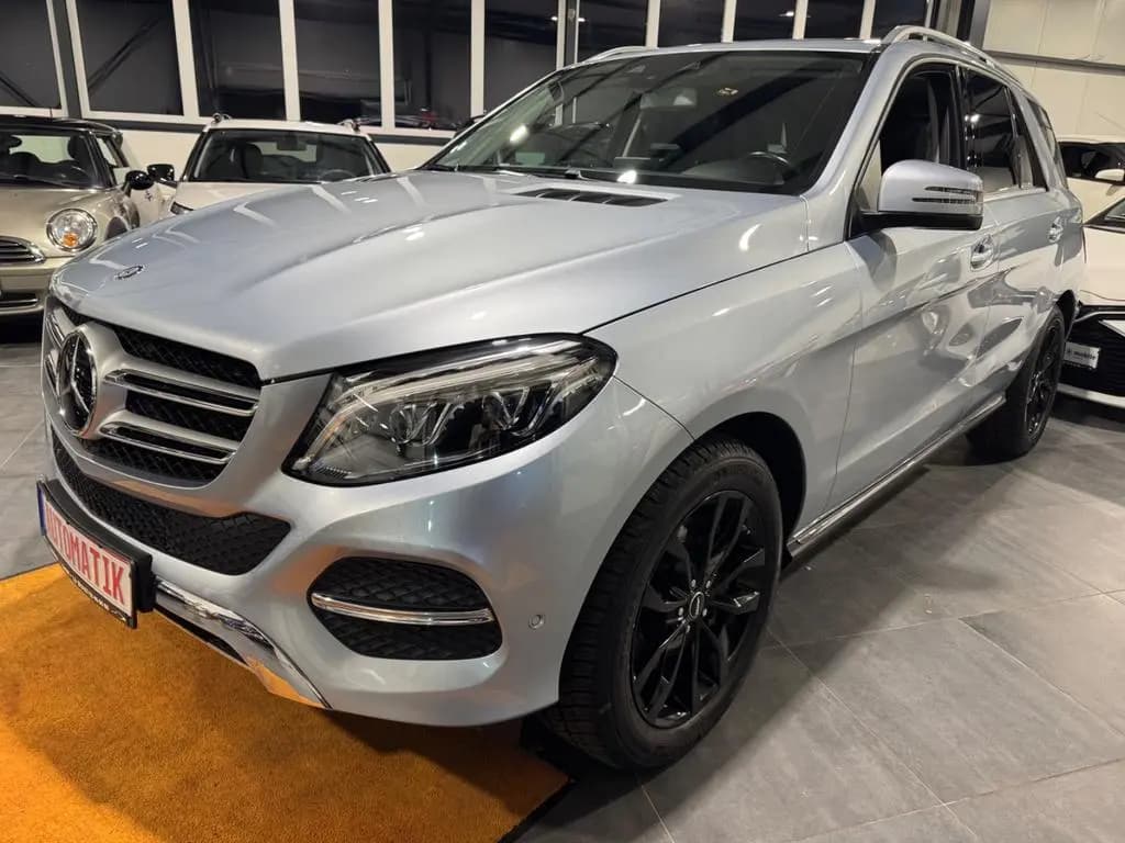 Main__Slider__Photo:Mercedes-Benz GLE-Class 400 | TÜV 06/2027 02/2018-0