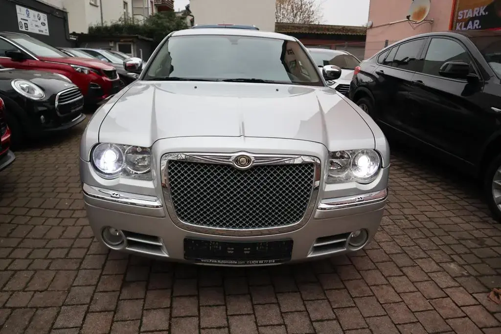 Main__Slider__Photo:Chrysler 300C Touring 3.5 AWD Wenig Km !! 11/2006-1