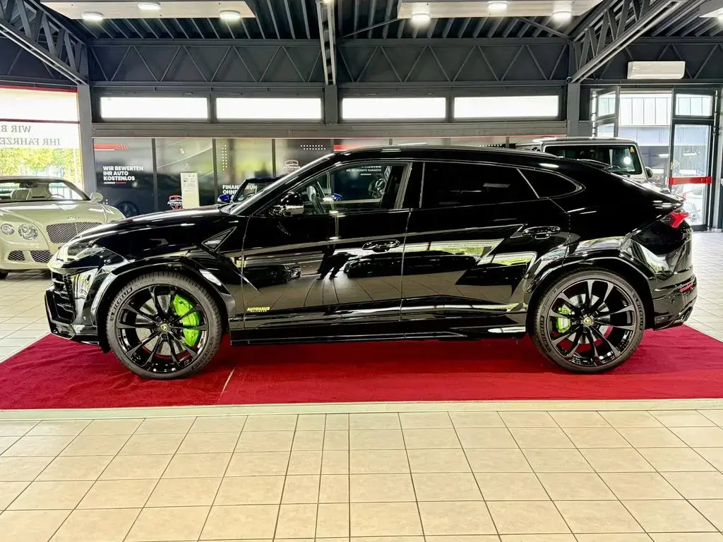 Main__Slider__Photo:Lamborghini Urus CARBON*PANO*HUD*23ZOLL 08/2022-1
