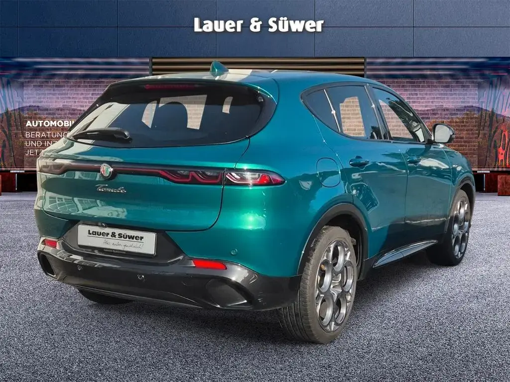 Main__Slider__Photo:Alfa Romeo Tonale Veloce Mild-Hybrid 160 PS AT 7*20 Zoll*Wi 07/2023-1