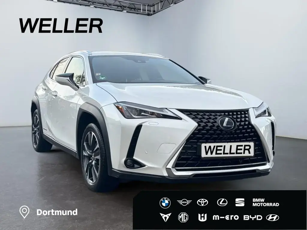 Main__Slider__Photo:Lexus UX 250h Style Edition *Bi-LED*GJR*CAM*SHZ*ACC*PD 01/2022-1