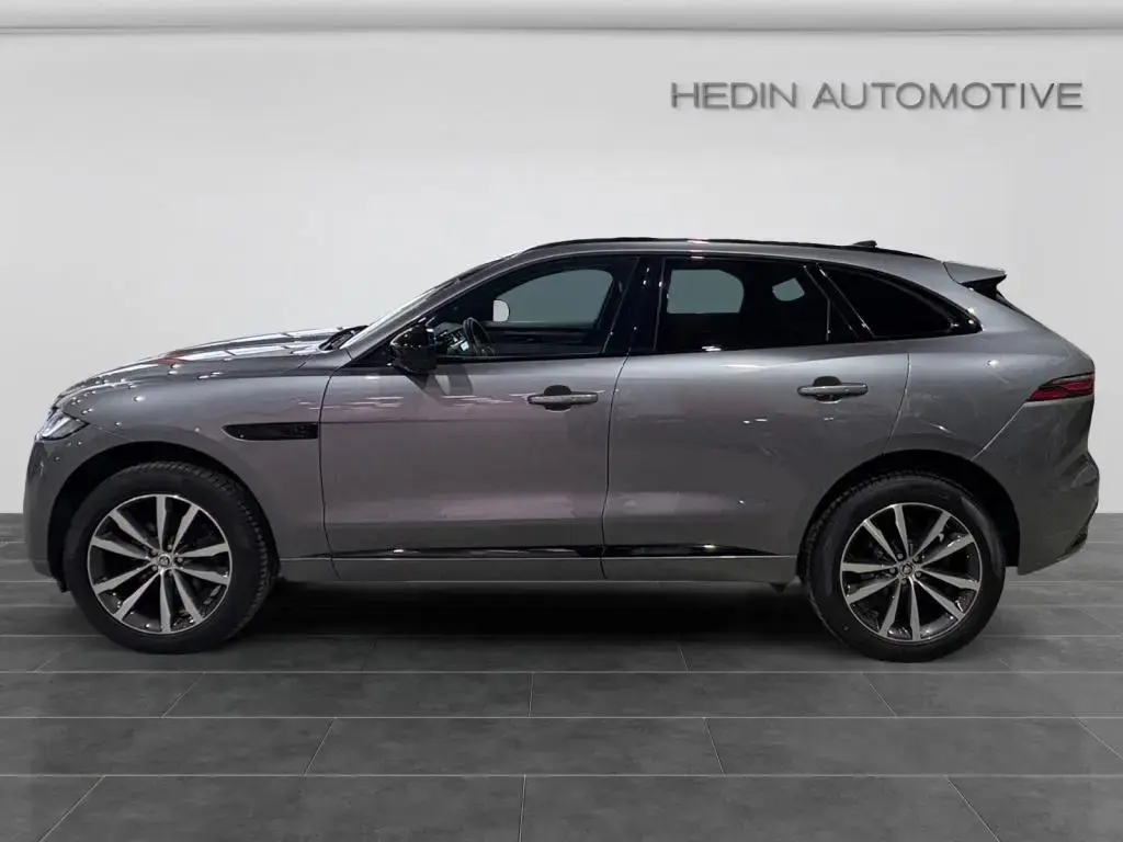 Main__Slider__Photo:Jaguar F-Pace R-Dynamic AWD LEDER|3D-KAM|LED|ILS|MEM 10/2023-1
