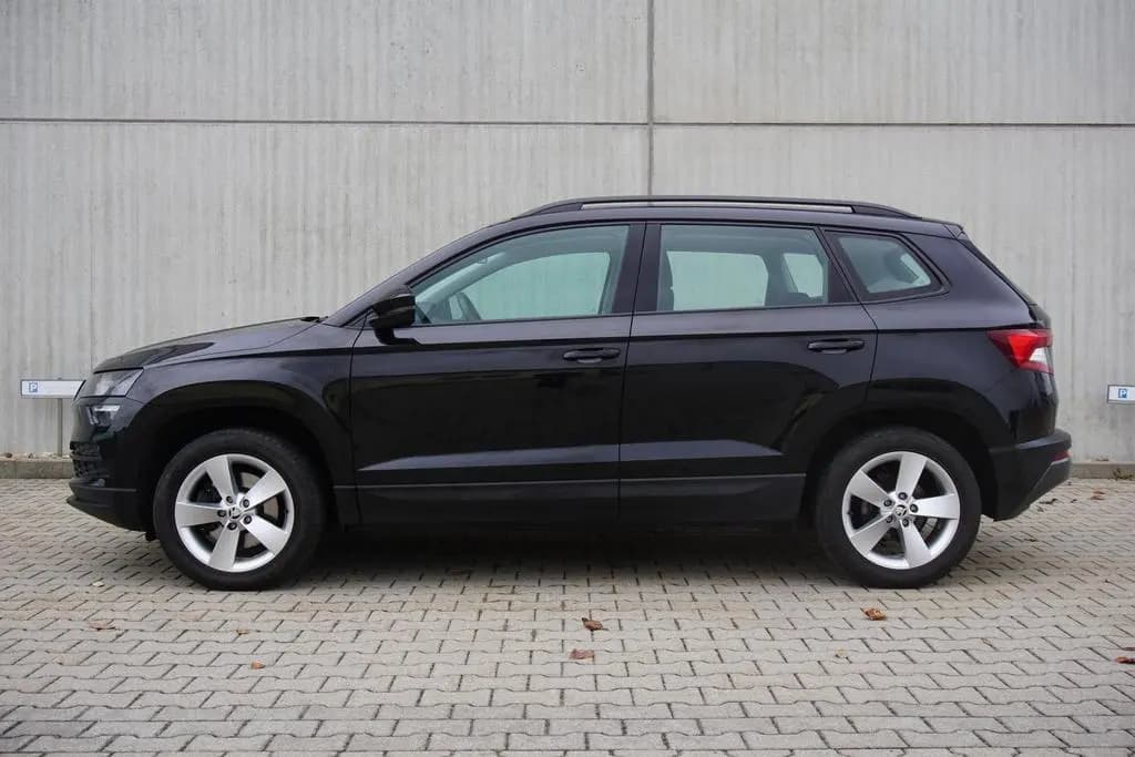 Main__Slider__Photo:Skoda Karoq 1.0TSI DSG AHK Varioflex PDC SHZ 1 Hd. 03/2018-0