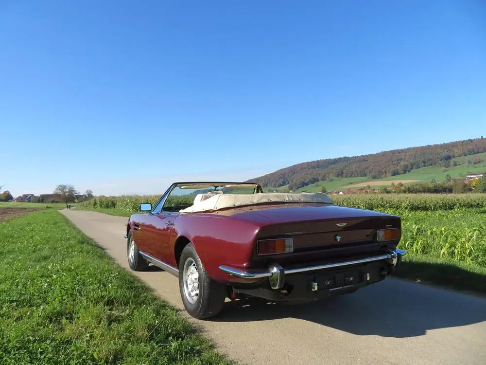 Main__Slider__Photo:Aston Martin V8 Volante 04/1980-1