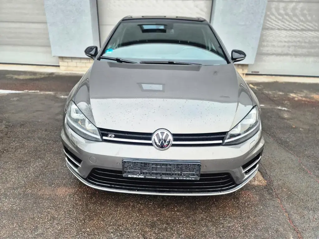 Main__Slider__Photo:Volkswagen Golf VII Lim. R BMT 4Motion R_line 02/2015-1