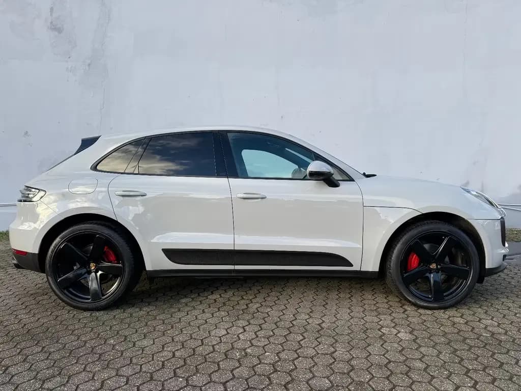 Main__Slider__Photo:Porsche Macan Cam* 21Zoll*Pano*BOSE 12/2019-0
